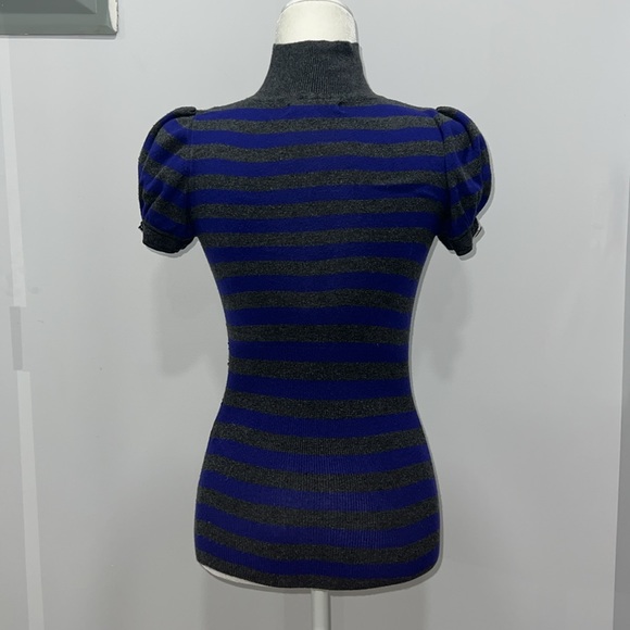 Short Sleeve Striped Turtleneck - Picture 4 of 4